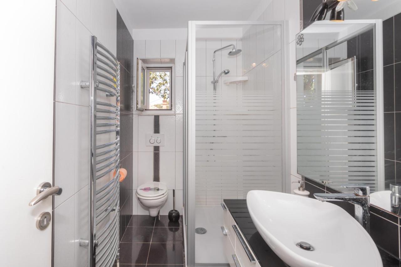Villa City Center Šibenik Екстериор снимка